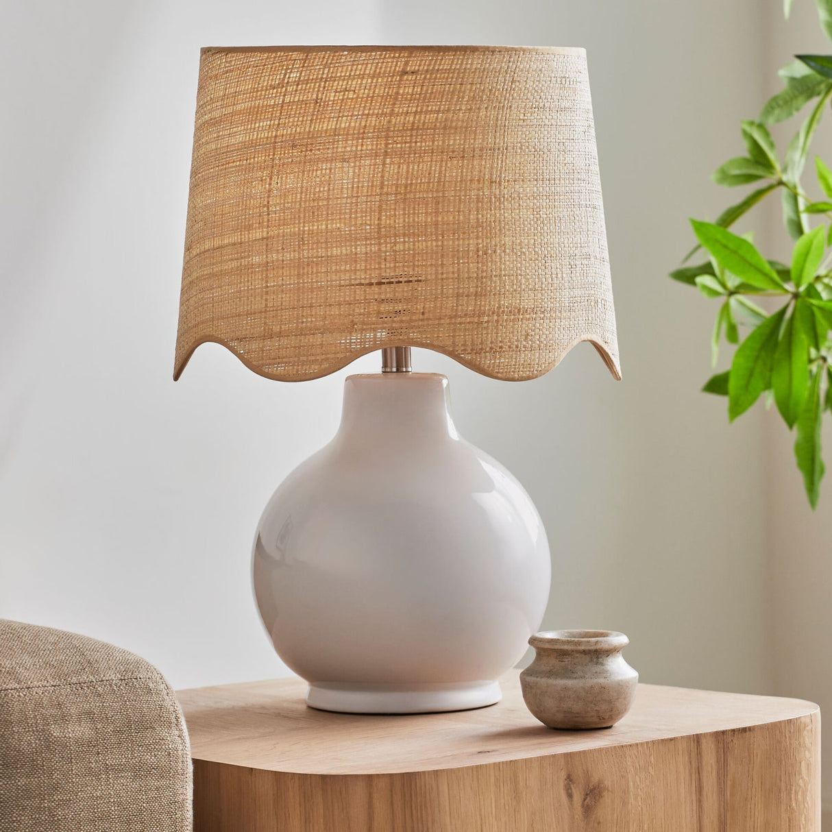 Modern European furniture - Wavy Edge Accent Table Lamp - www.oroa.com
