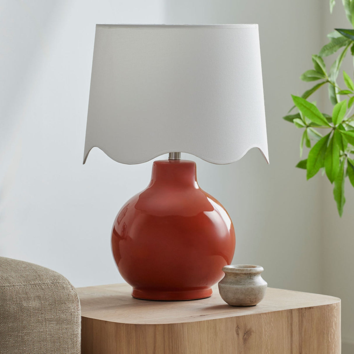 Modern European furniture - Wavy Edge Accent Table Lamp - www.oroa.com