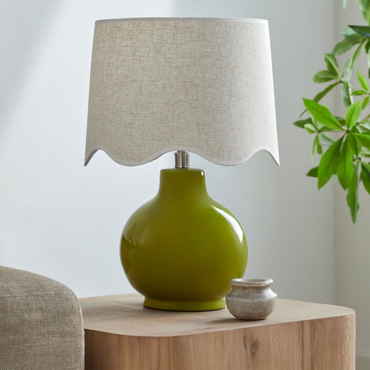 Modern European furniture - Wavy Edge Accent Table Lamp - www.oroa.com