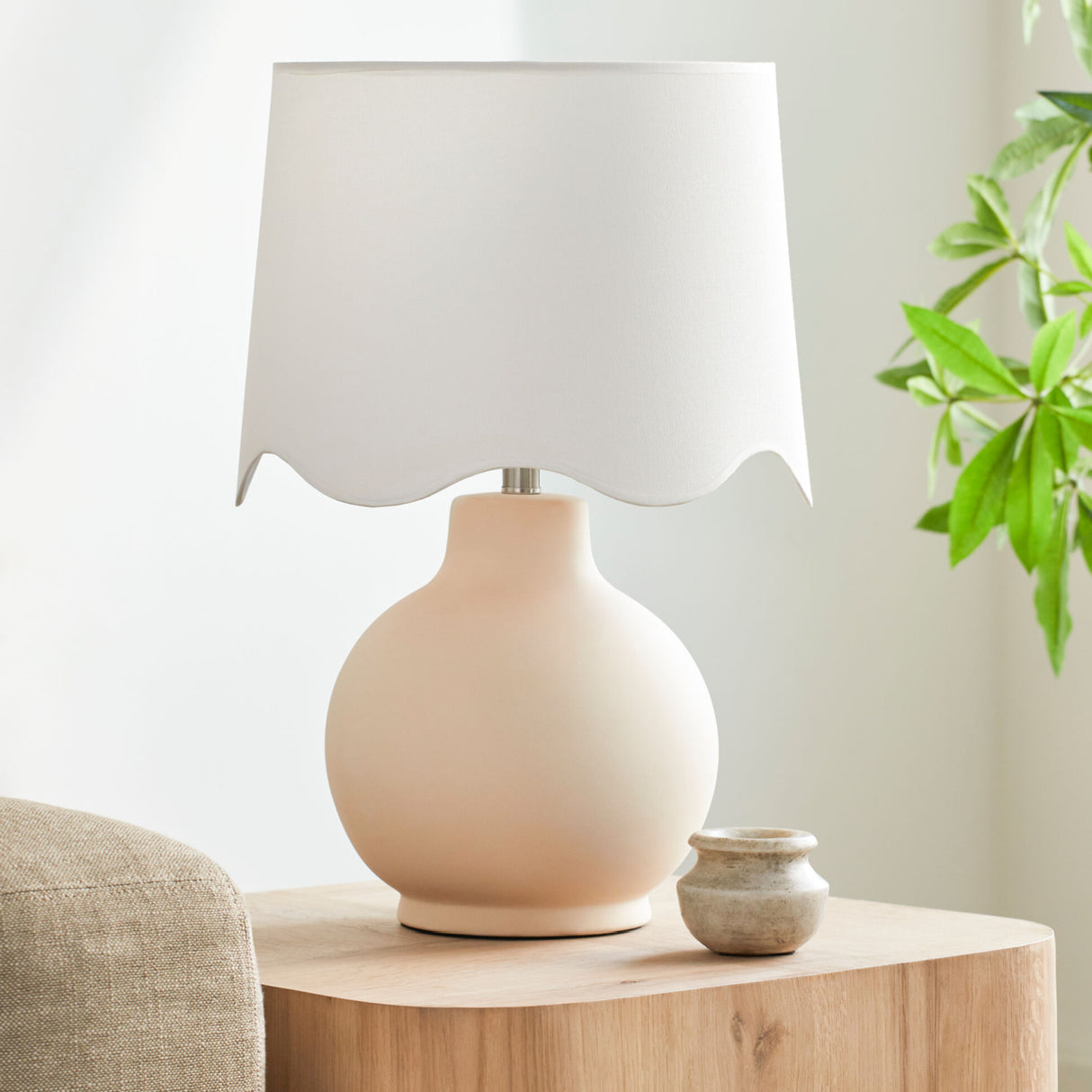 Modern European furniture - Wavy Edge Accent Table Lamp - www.oroa.com | Oroa.com