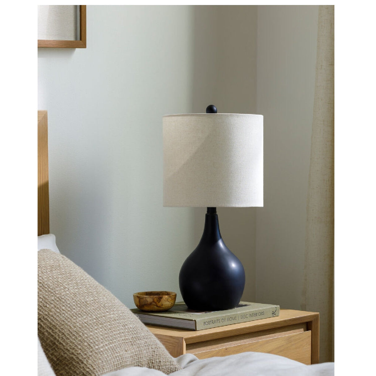 Modern European furniture - Ceramic Vase-Inspired Table Lamp - www.oroa.com