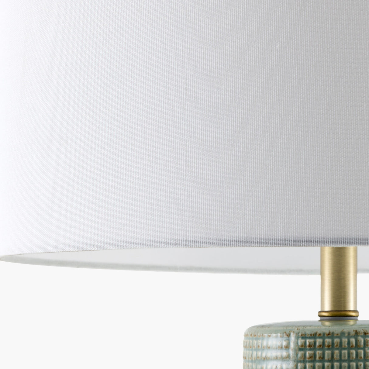 White Linen Ceramic Table Lamp | Oroa.com