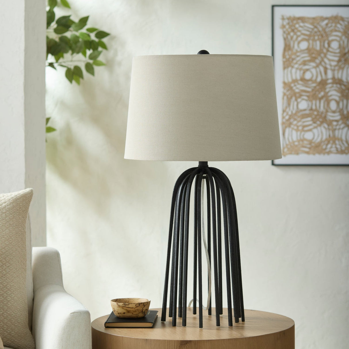 Modern European furniture - Black Iron Table Lamp - www.oroa.com