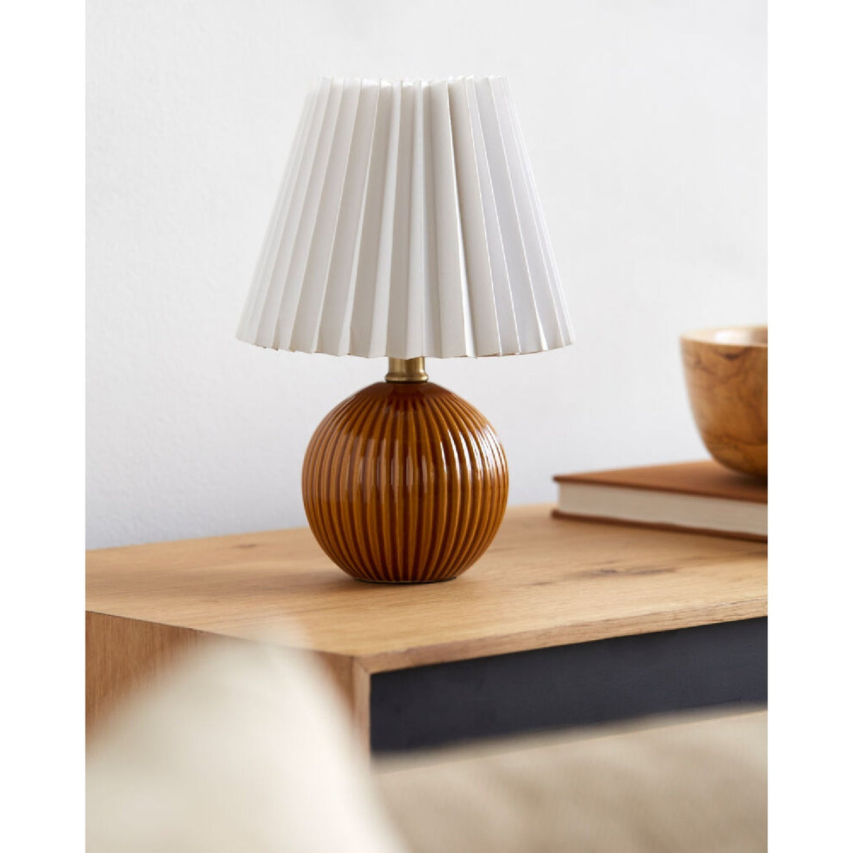 Modern European furniture - Pleated Linen Ceramic Table Lamp - www.oroa.com