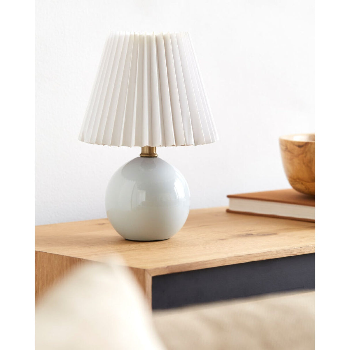 Modern European furniture - Ceramic Sphere Table Lamp - www.oroa.com