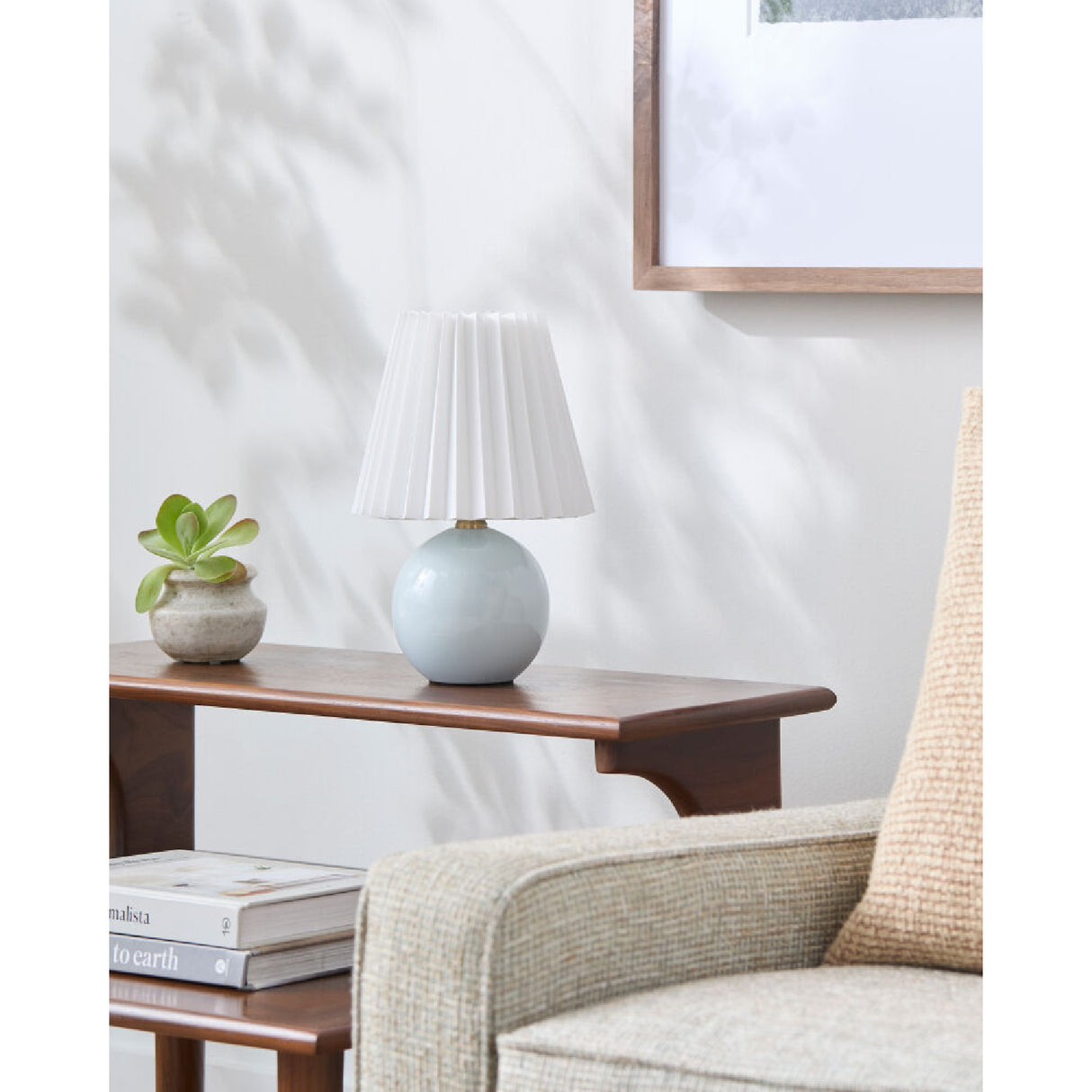 Modern European furniture - Ceramic Sphere Table Lamp - www.oroa.com