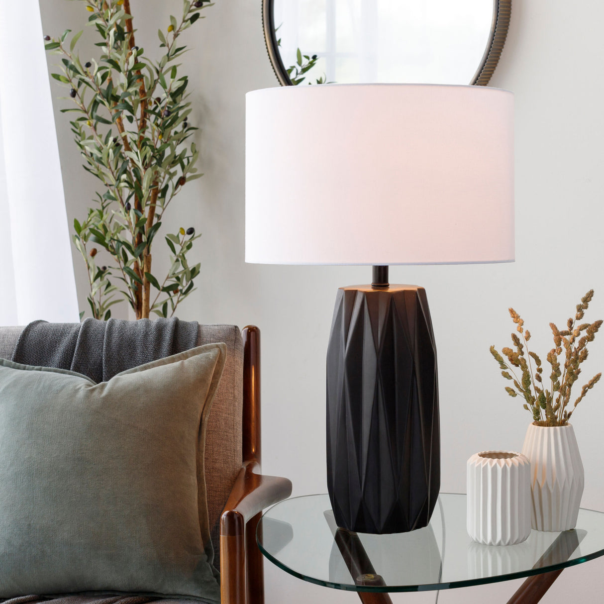 Modern European furniture - Black Ceramic Faceted Table Lamp - www.oroa.com