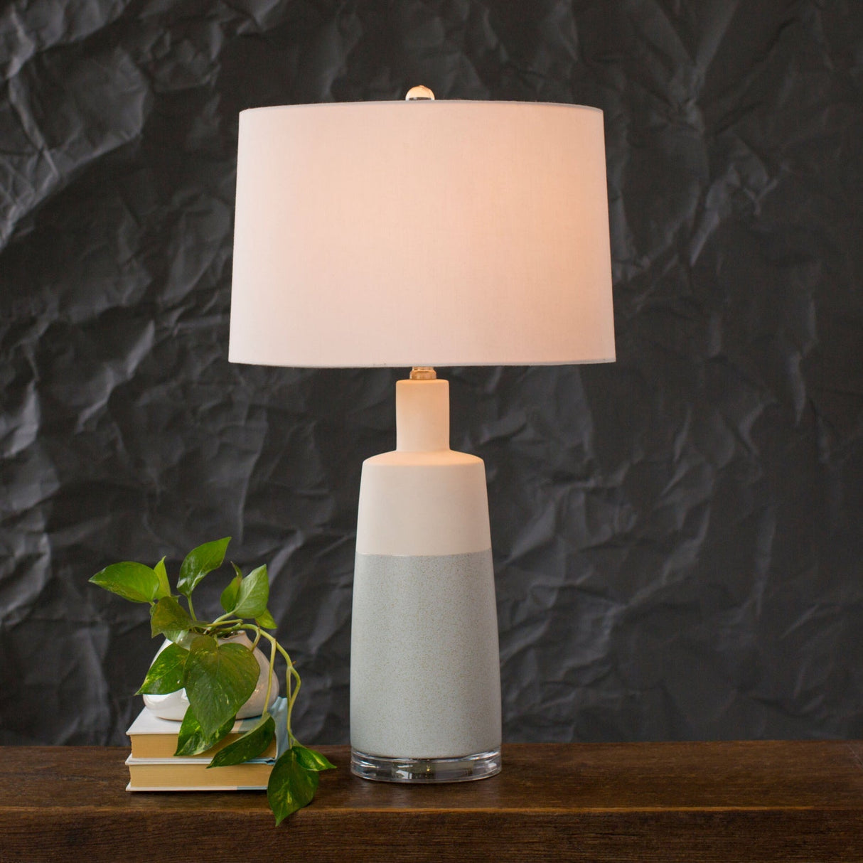 Modern European furniture - Two-Toned Ceramic Table Lamp - www.oroa.com