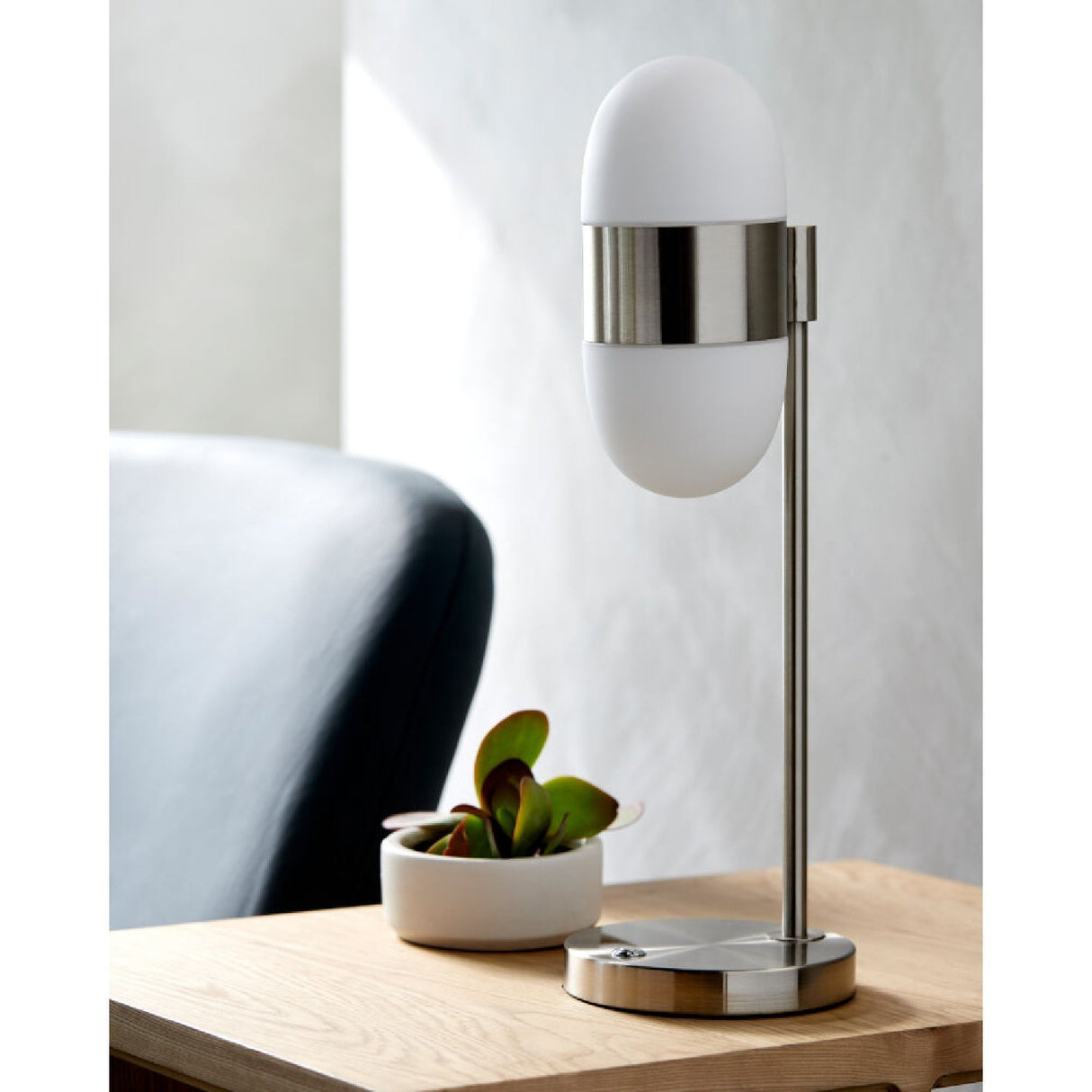 Modern European furniture - Metal Framed Glass Table Lamp - www.oroa.com