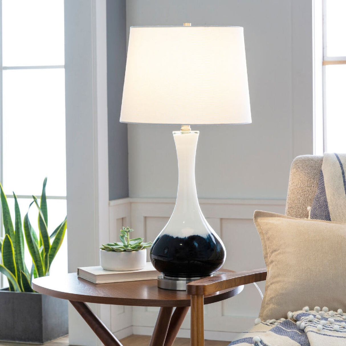Modern European furniture - Two-Colored Glass Table Lamp - www.oroa.com