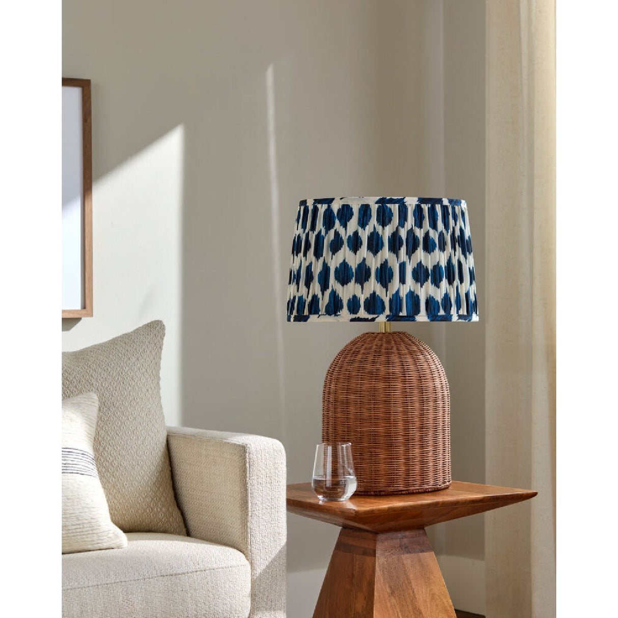 Modern European furniture - Blue Patterned Fabric Table Lamp - www.oroa.com