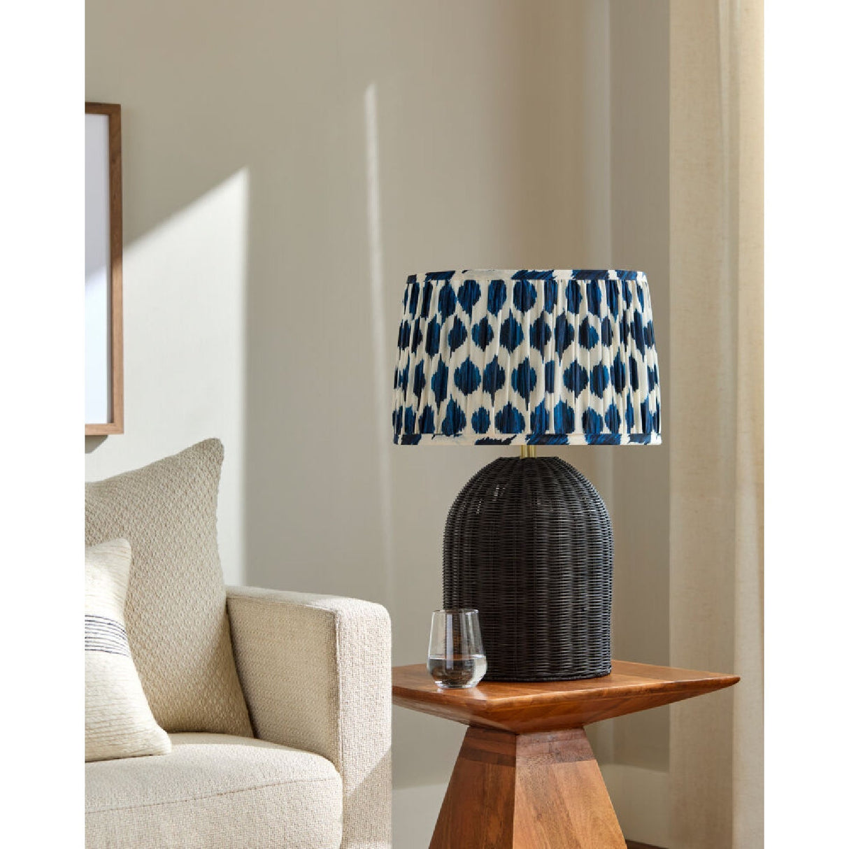 Modern European furniture - Blue Patterned Fabric Table Lamp - www.oroa.com