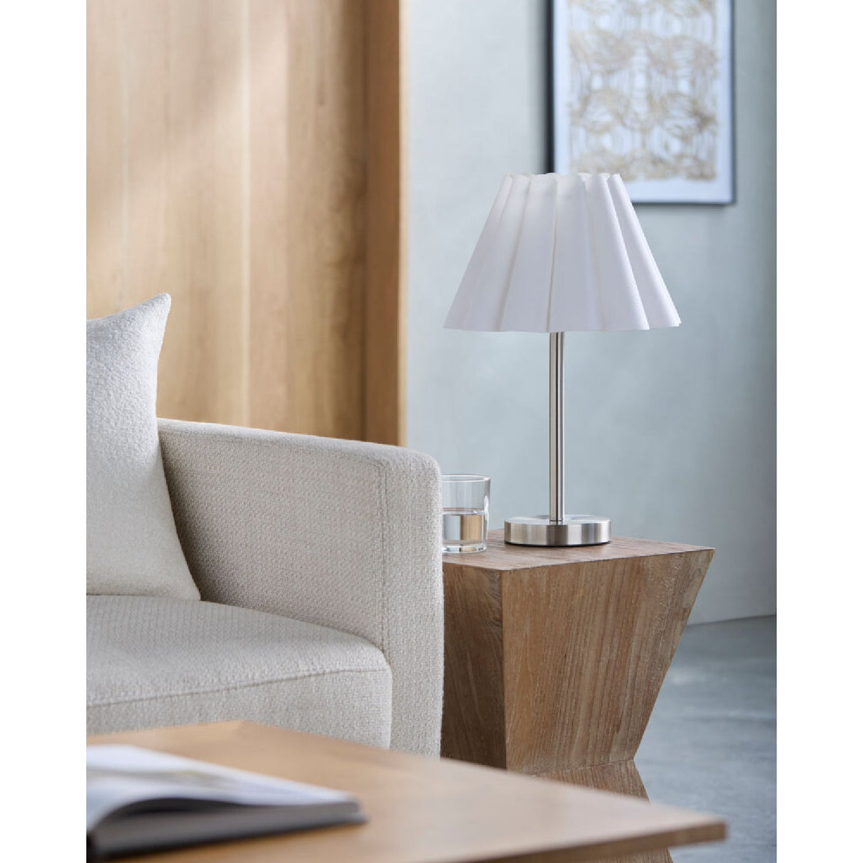Modern European furniture - Iron Base Linen Table Lamp - www.oroa.com
