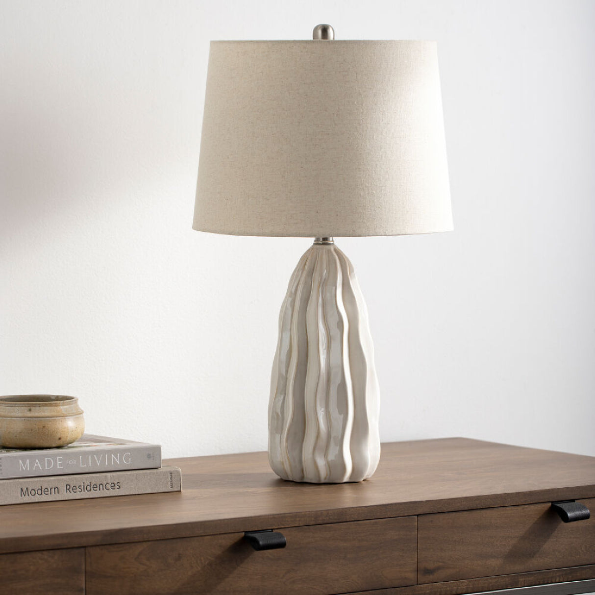 Modern European furniture - Wavy White Ceramic Table Lamp - www.oroa.com