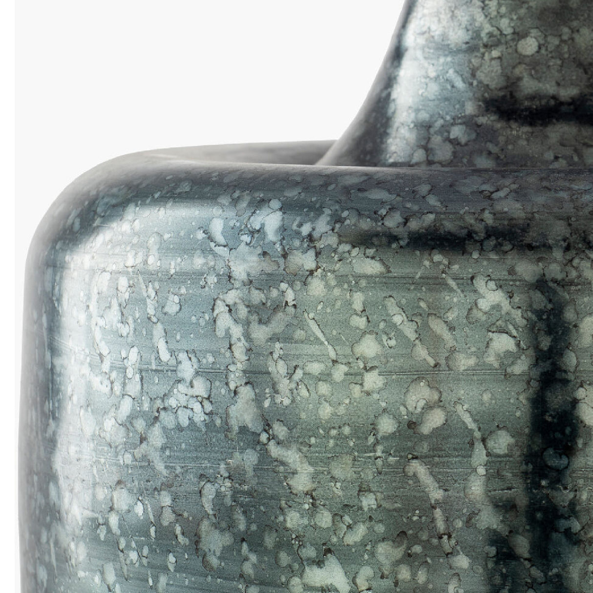 Modern European furniture - Antique Gray Iron Table Lamp - www.oroa.com