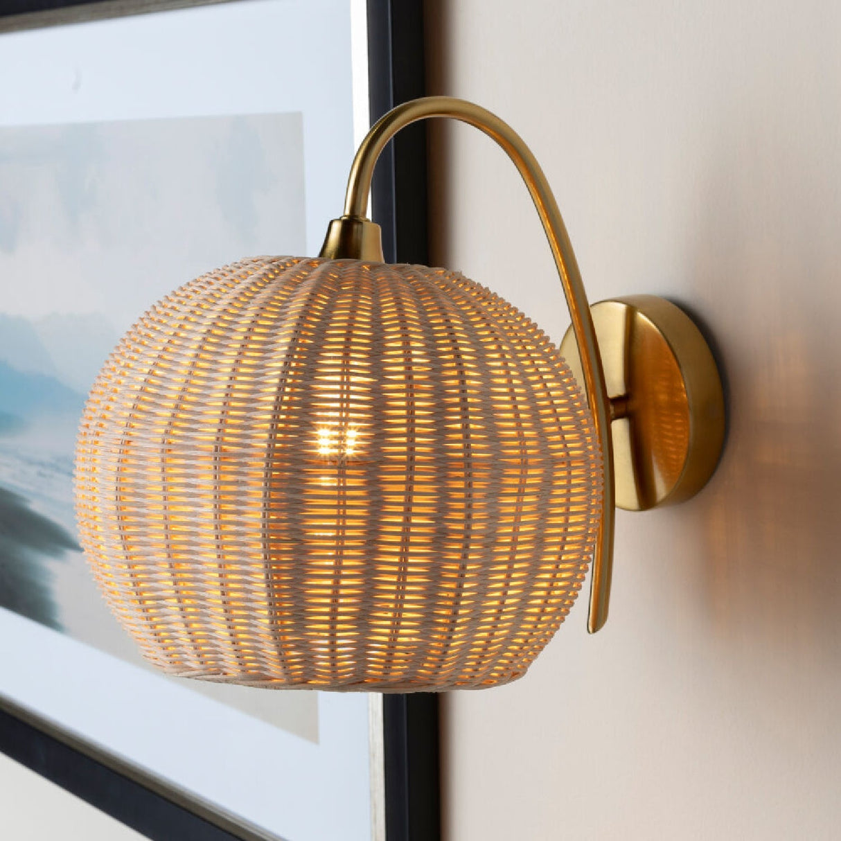 Modern European furniture - Round Rattan Wall Lamp - www.oroa.com