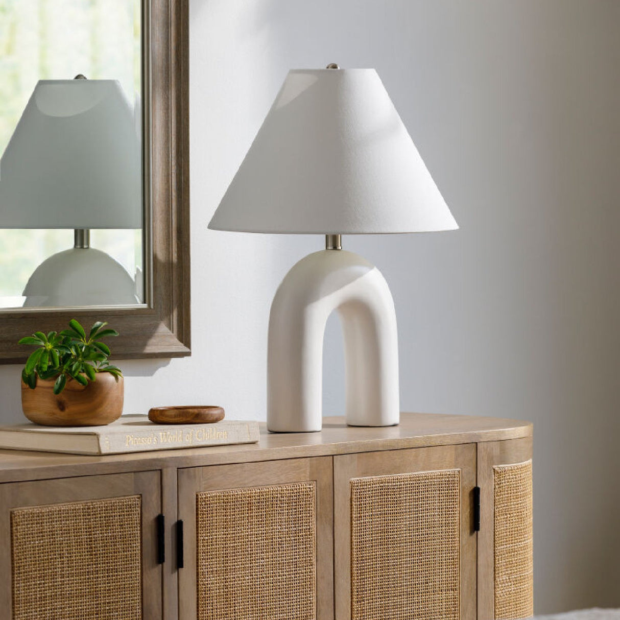 Modern European furniture - White Arched Ceramic Table Lamp - www.oroa.com