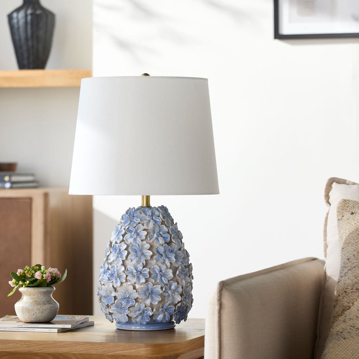 Modern European furniture - Blue Floral Ceramic Table Lamp - www.oroa.com