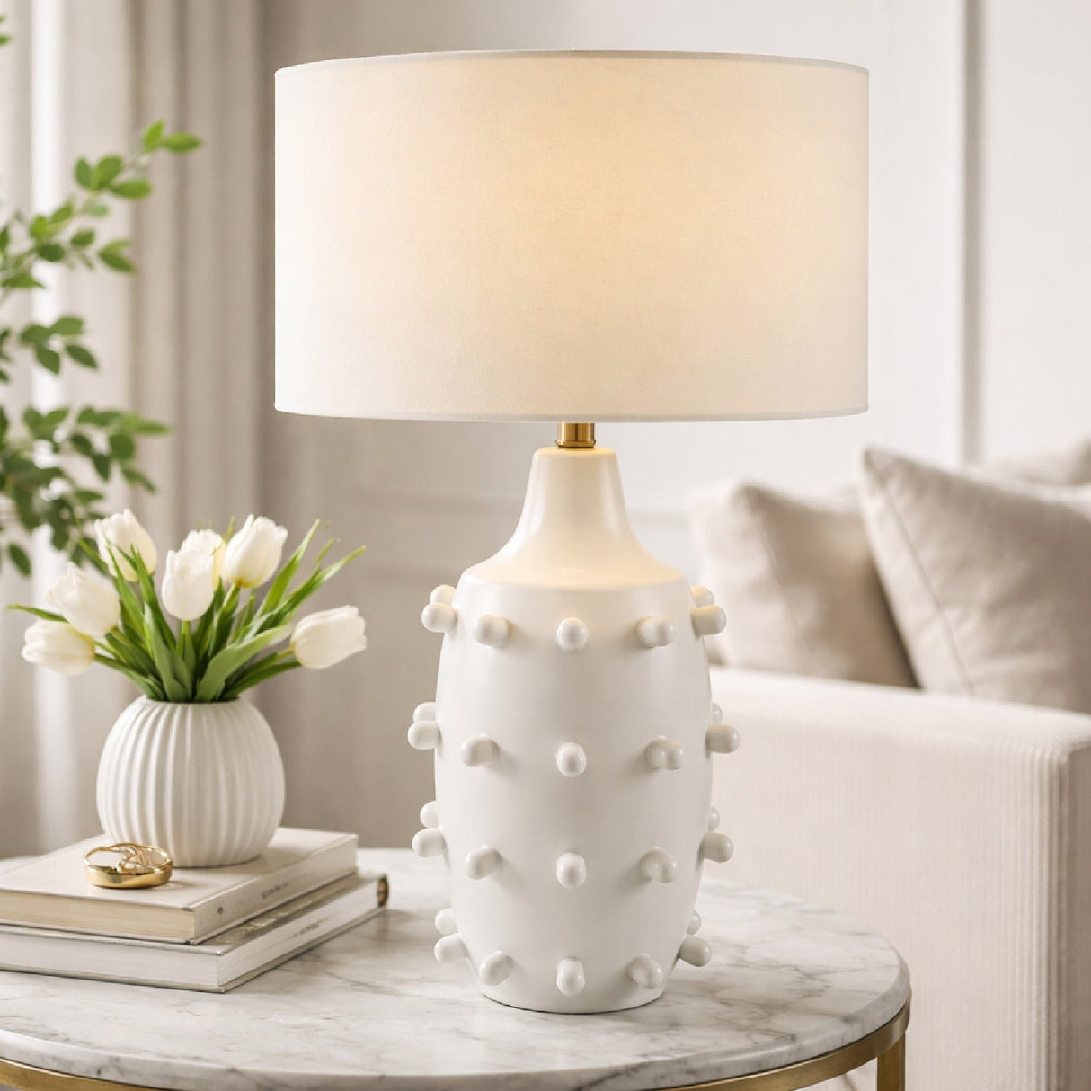 Modern European furniture - White Ceramic Table Lamp - www.oroa.com