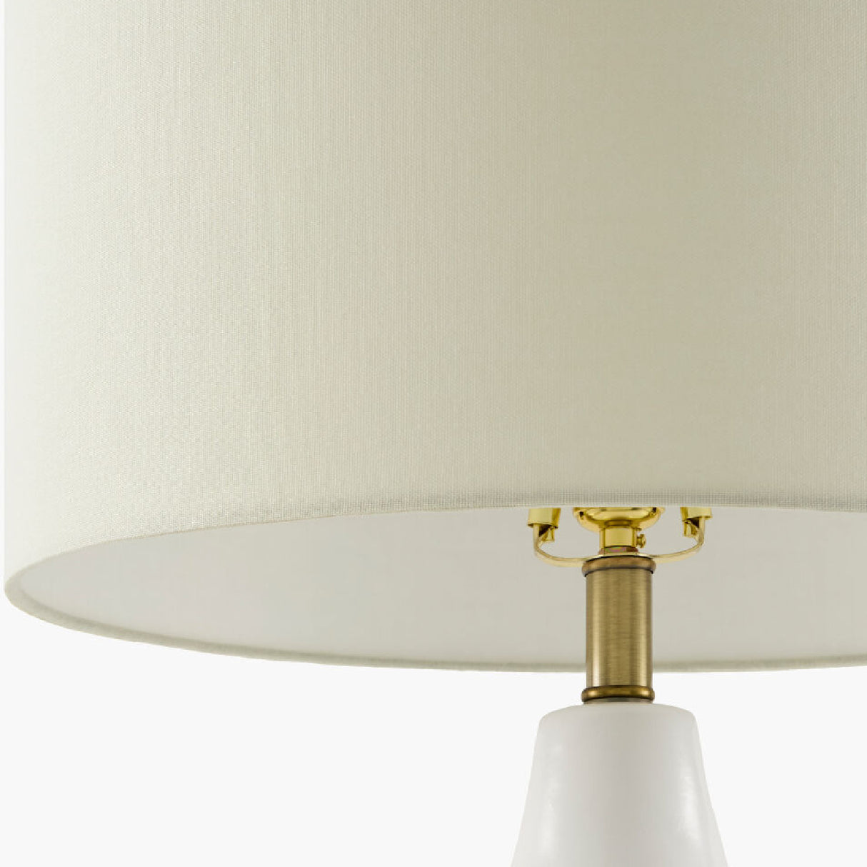 Modern European furniture - White Ceramic Table Lamp - www.oroa.com