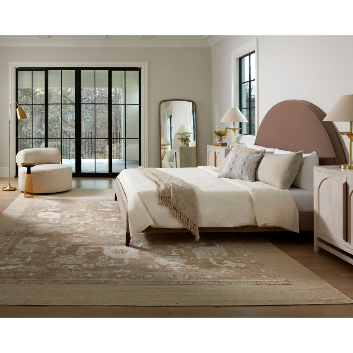 Beige Linen Empire Table Lamp | Oroa.com