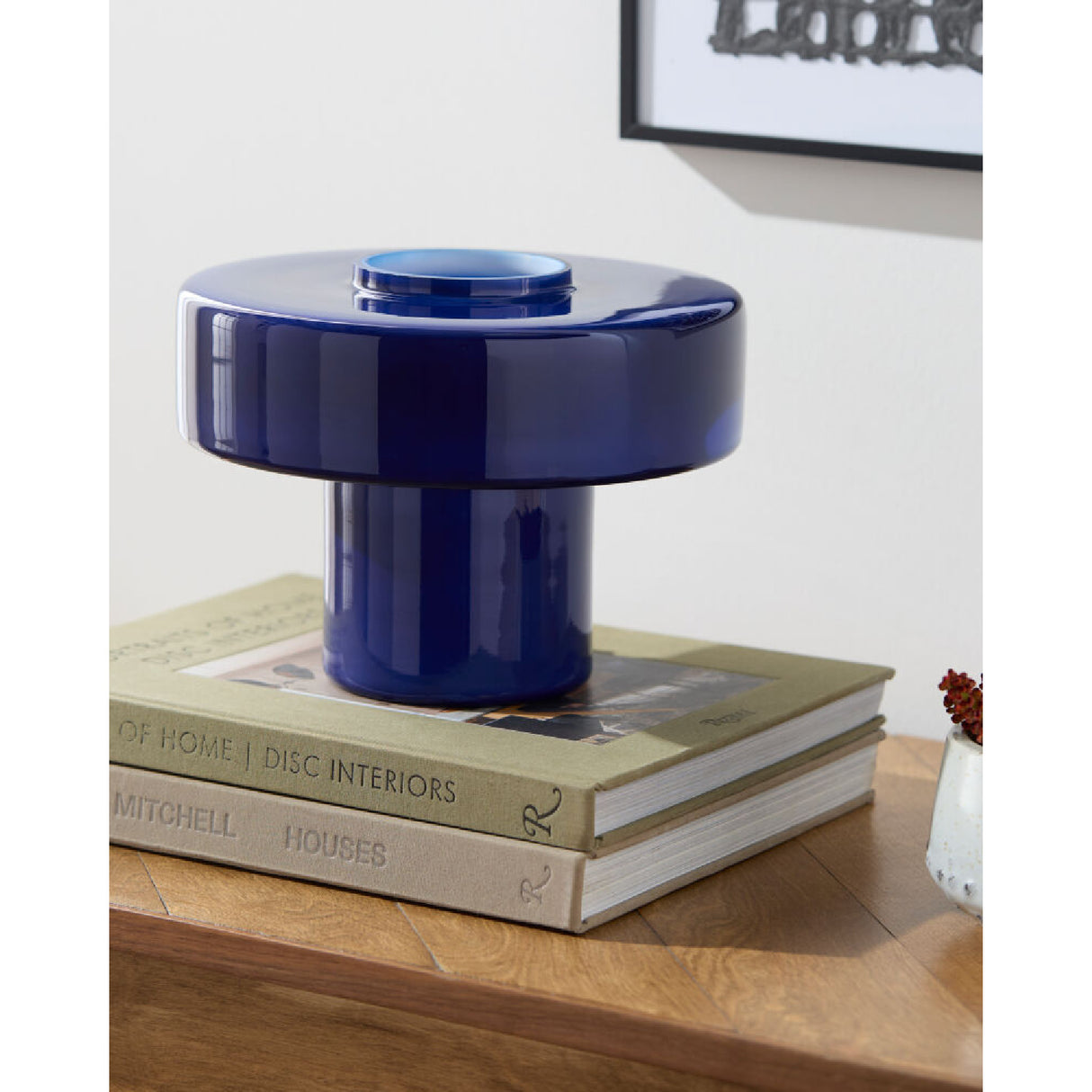 Modern European furniture - Modern Minimalist Glass Table Lamp - www.oroa.com
