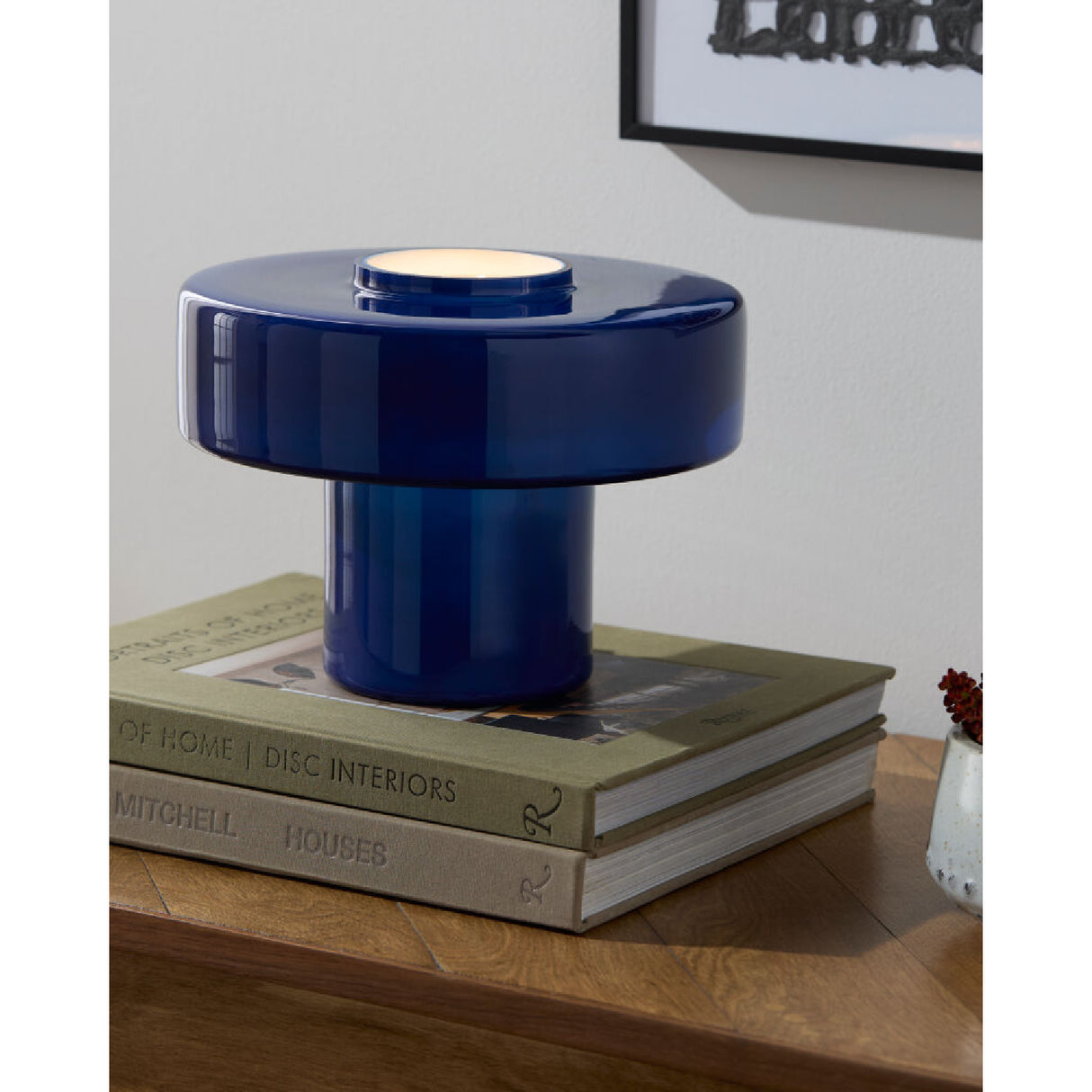 Modern European furniture - Modern Minimalist Glass Table Lamp - www.oroa.com