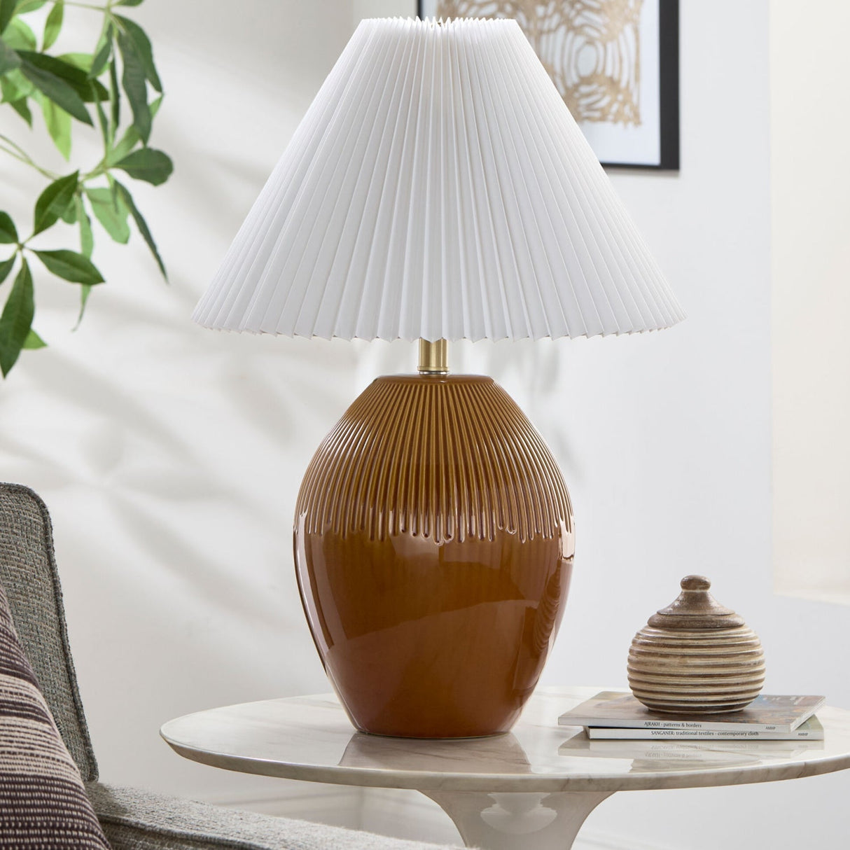 Modern European furniture - Ceramic Pleated Linen Table Lamp - www.oroa.com