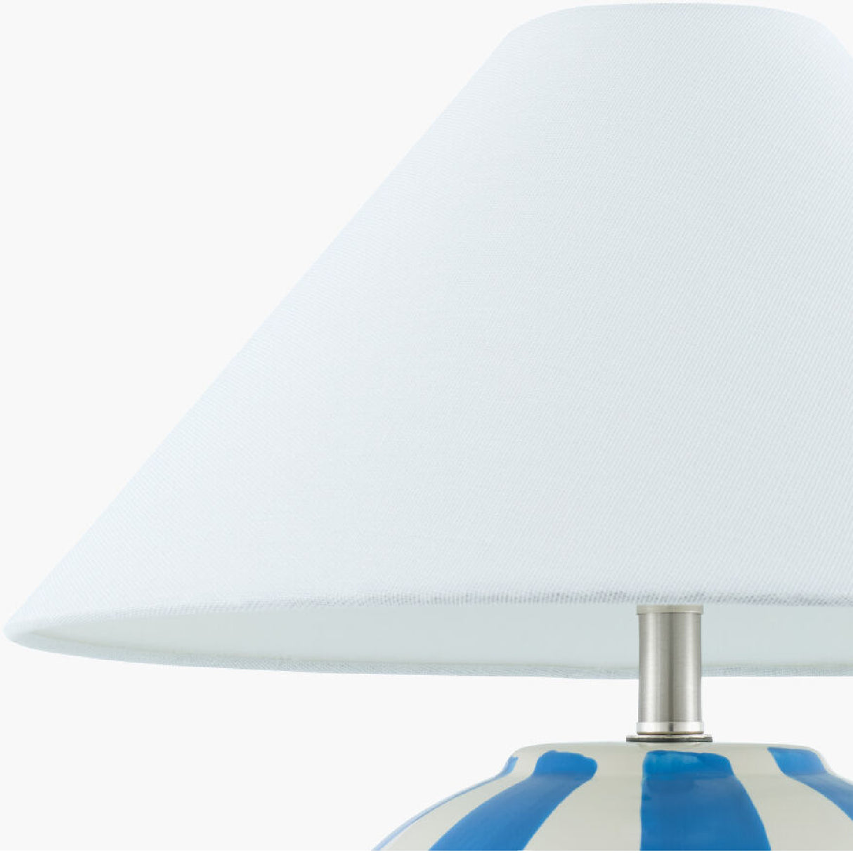 Modern European furniture - Lined Round Ceramic Table Lamp - www.oroa.com