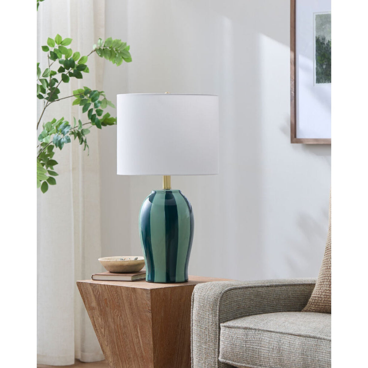Modern European furniture - Striped Ceramic Table Lamp - www.oroa.com