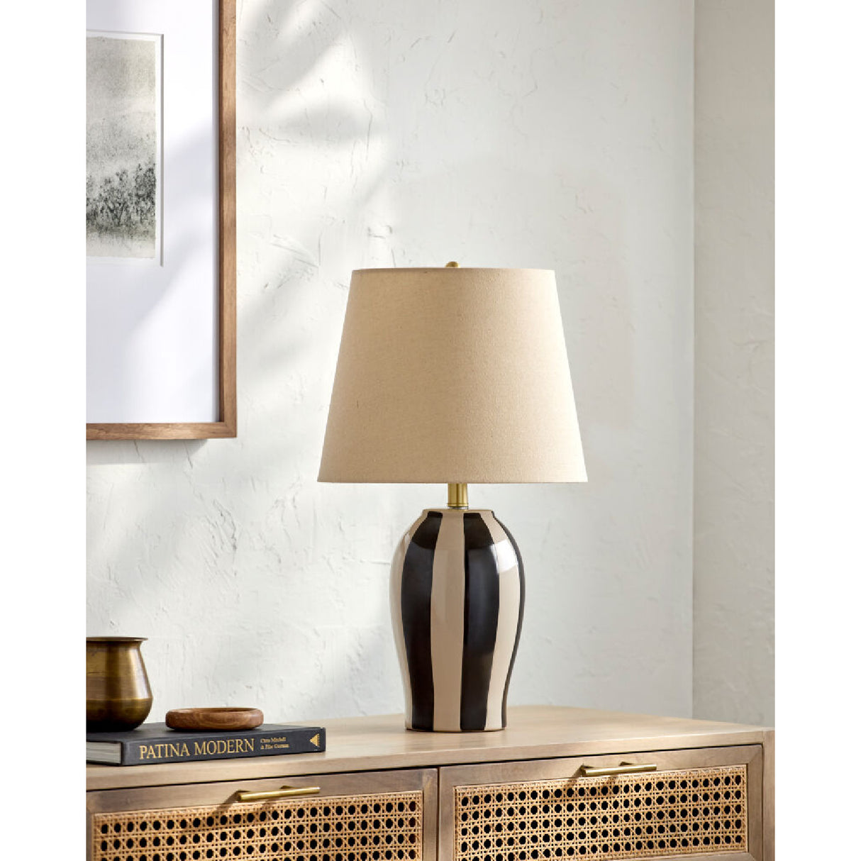 Modern European furniture - Striped Ceramic Table Lamp - www.oroa.com
