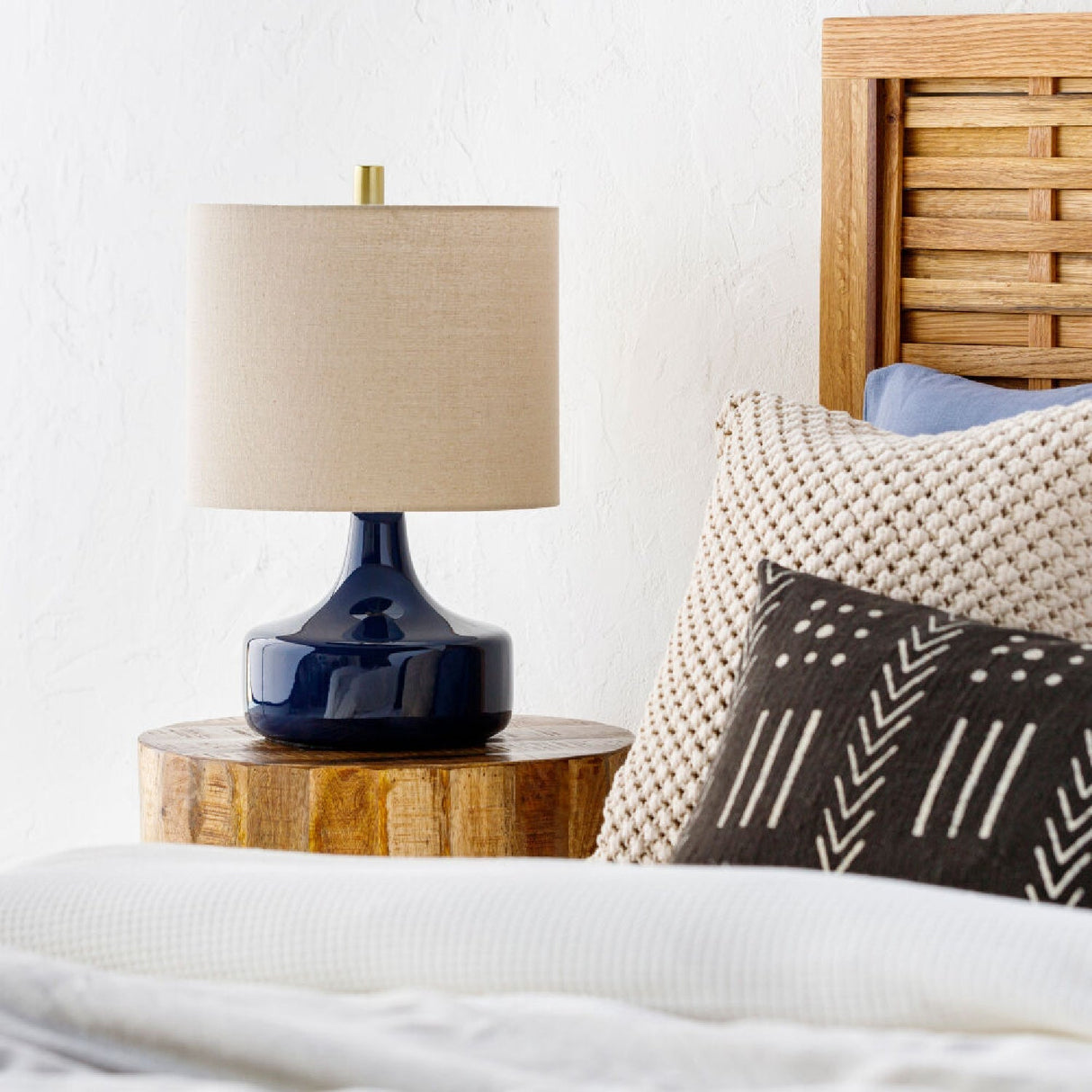 Modern European furniture - Drum Linen Ceramic Table Lamp - www.oroa.com