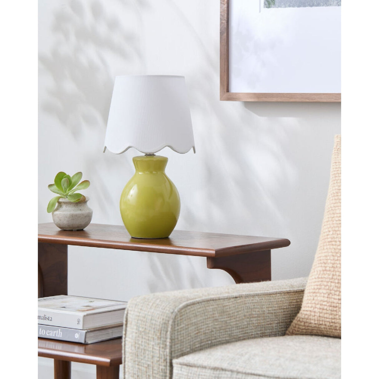 Modern European furniture - Scalloped Edge Accent Table Lamp - www.oroa.com