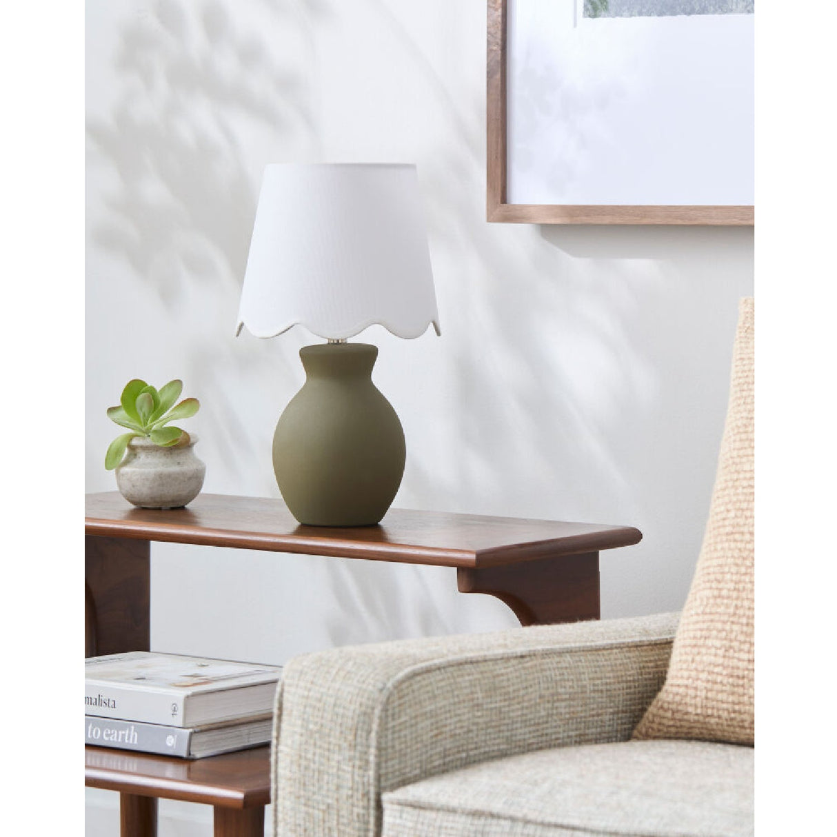 Modern European furniture - Scalloped Edge Accent Table Lamp - www.oroa.com