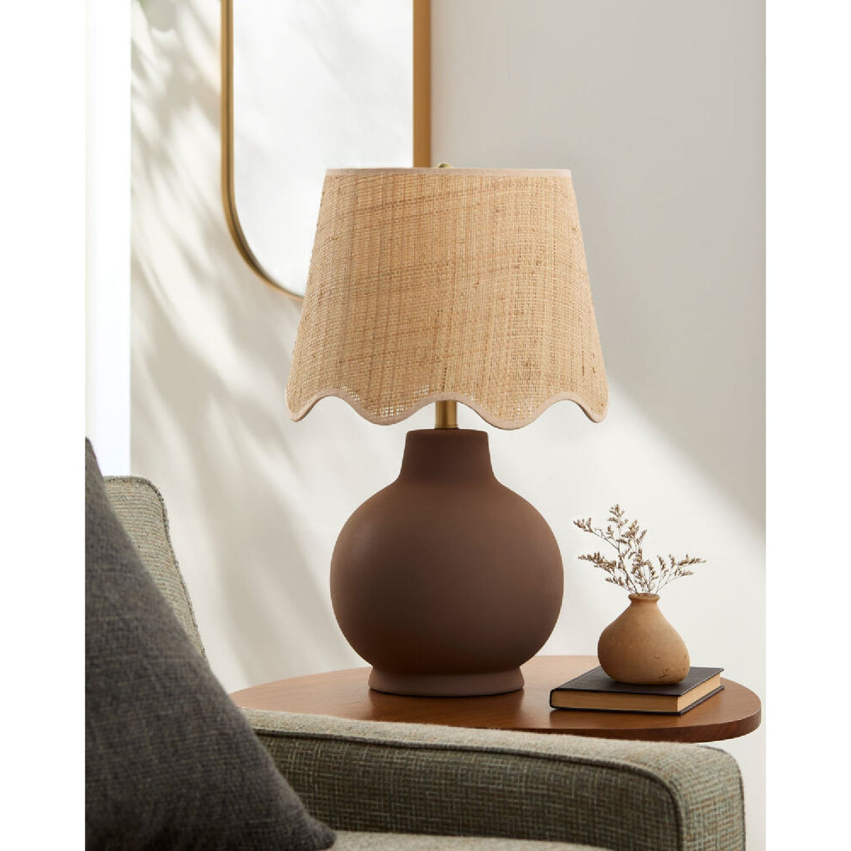 Modern European furniture - Wavy Linen Ceramic Table Lamp - www.oroa.com