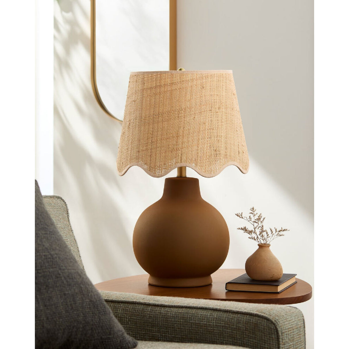 Modern European furniture - Wavy Linen Ceramic Table Lamp - www.oroa.com