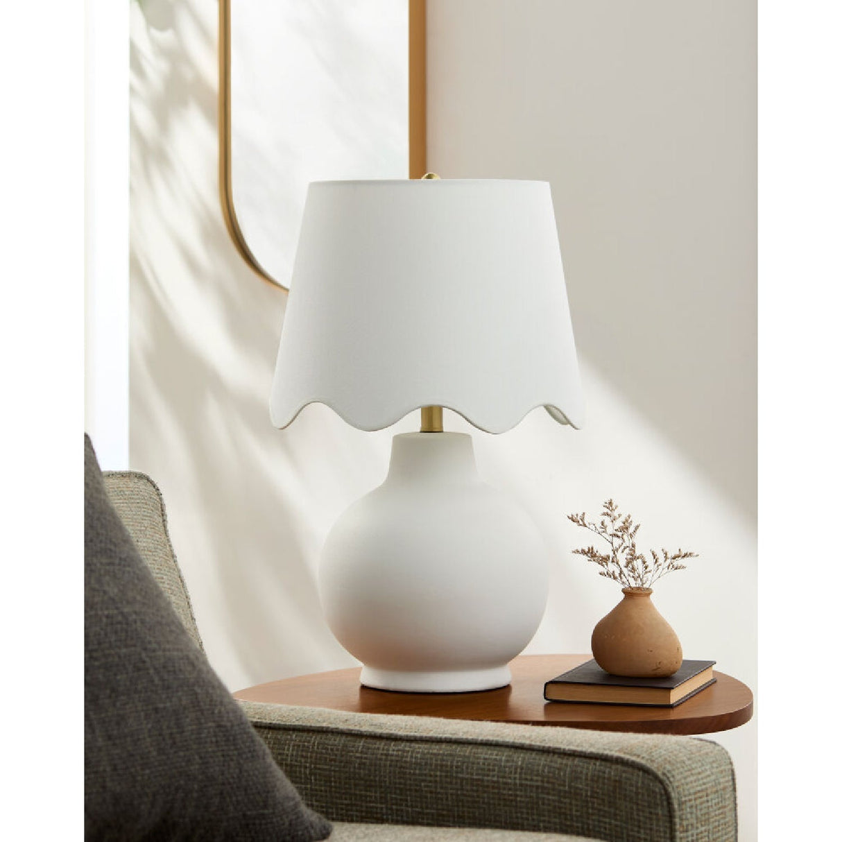 Modern European furniture - Wavy Linen Ceramic Table Lamp - www.oroa.com