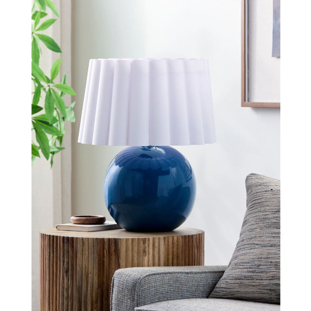 Modern European furniture - Scalloped White Fabric Table Lamp - www.oroa.com
