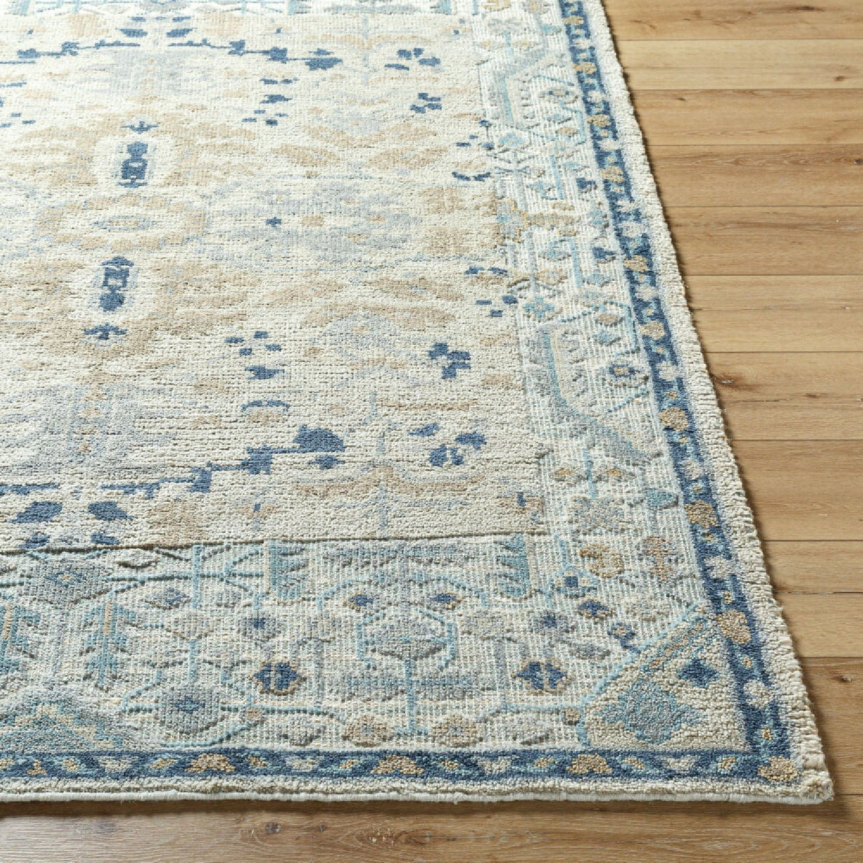 Modern furniture - Patterned Wool Blend Carpet - www.oroa.com