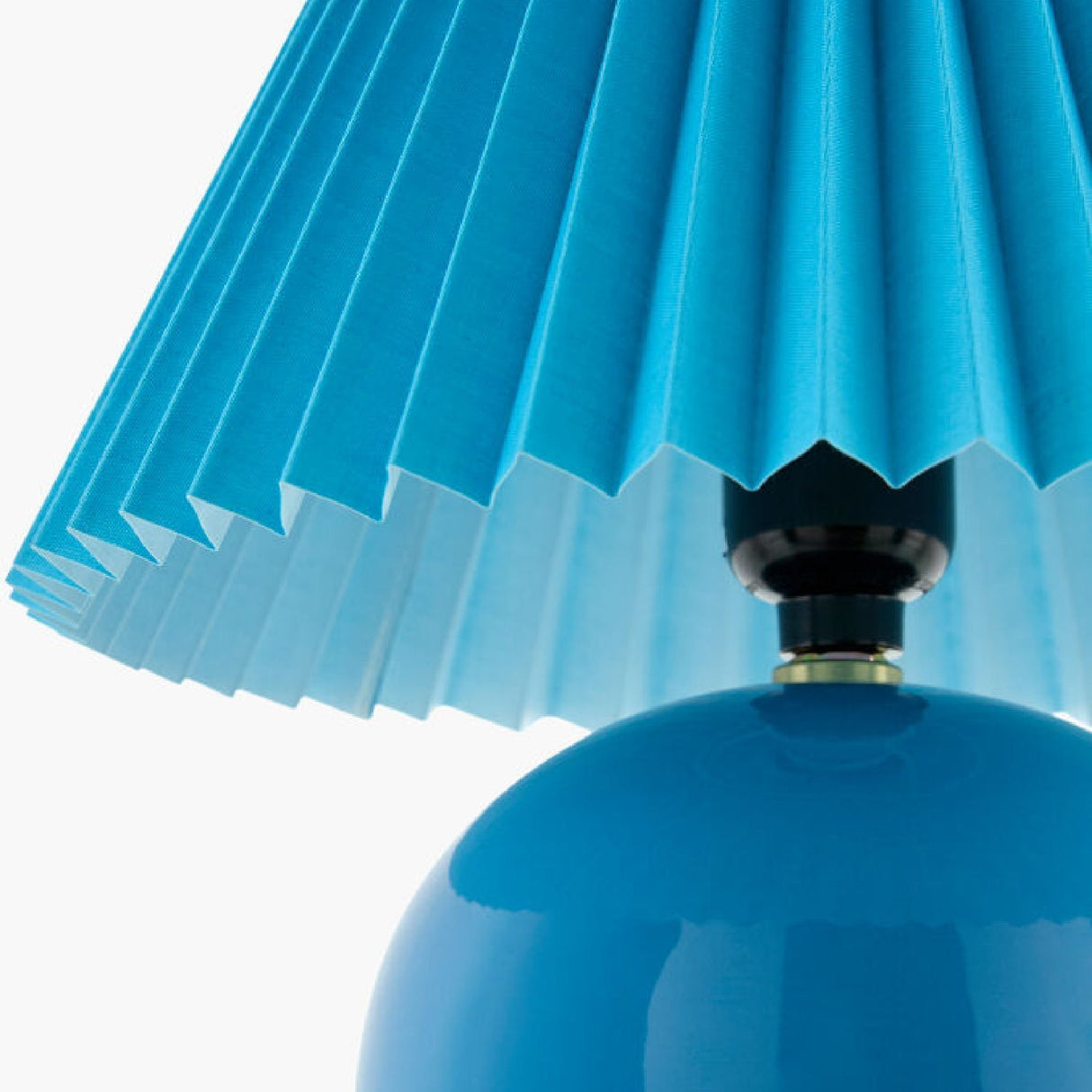 Modern European furniture - Pleated Fabric Shade Table Lamp - www.oroa.com