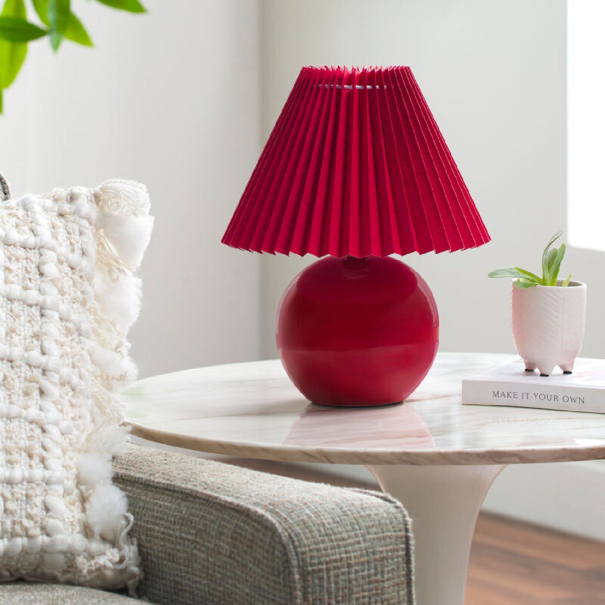 Modern European furniture - Pleated Fabric Shade Table Lamp - www.oroa.com