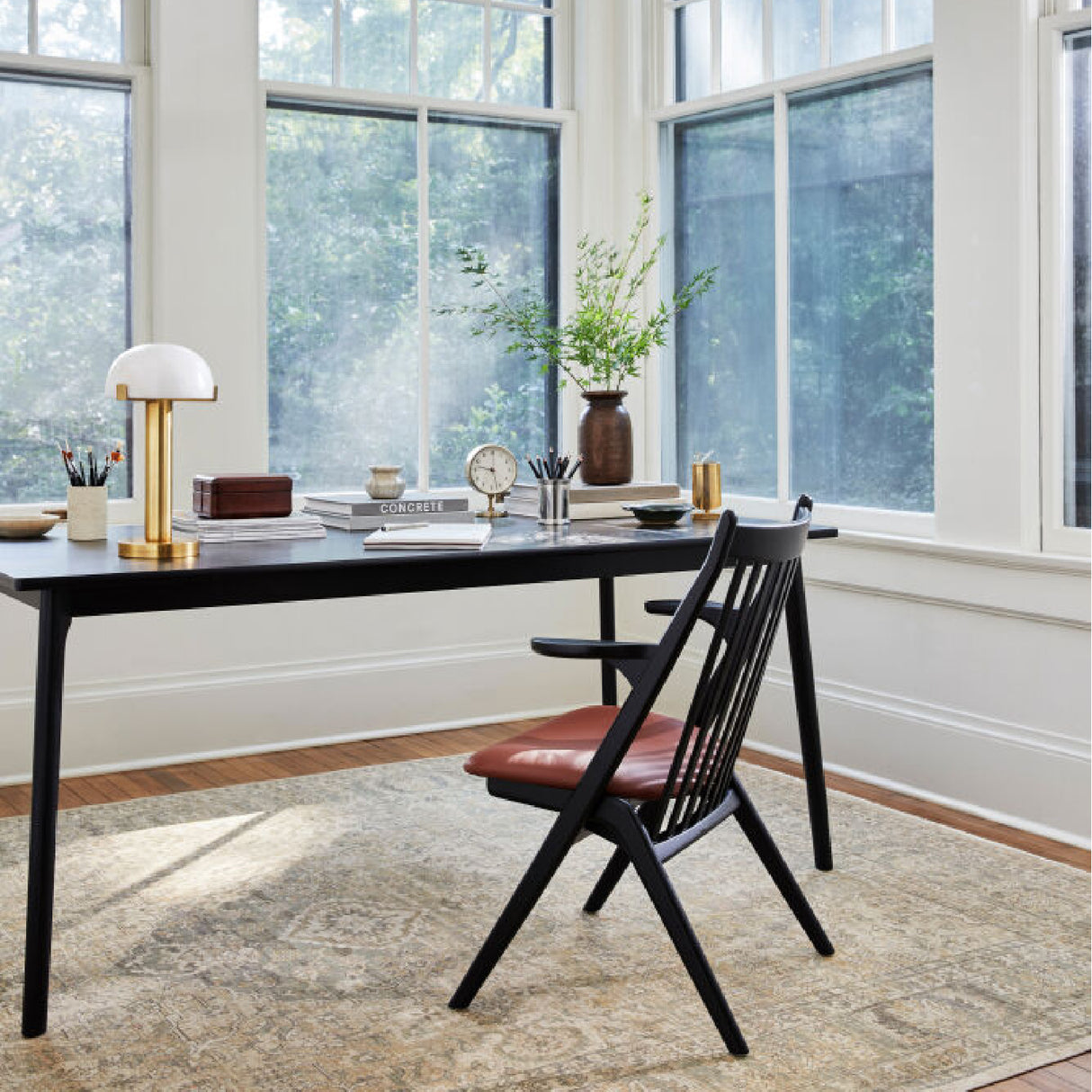 White Stone Dome Table Lamp | Oroa.com