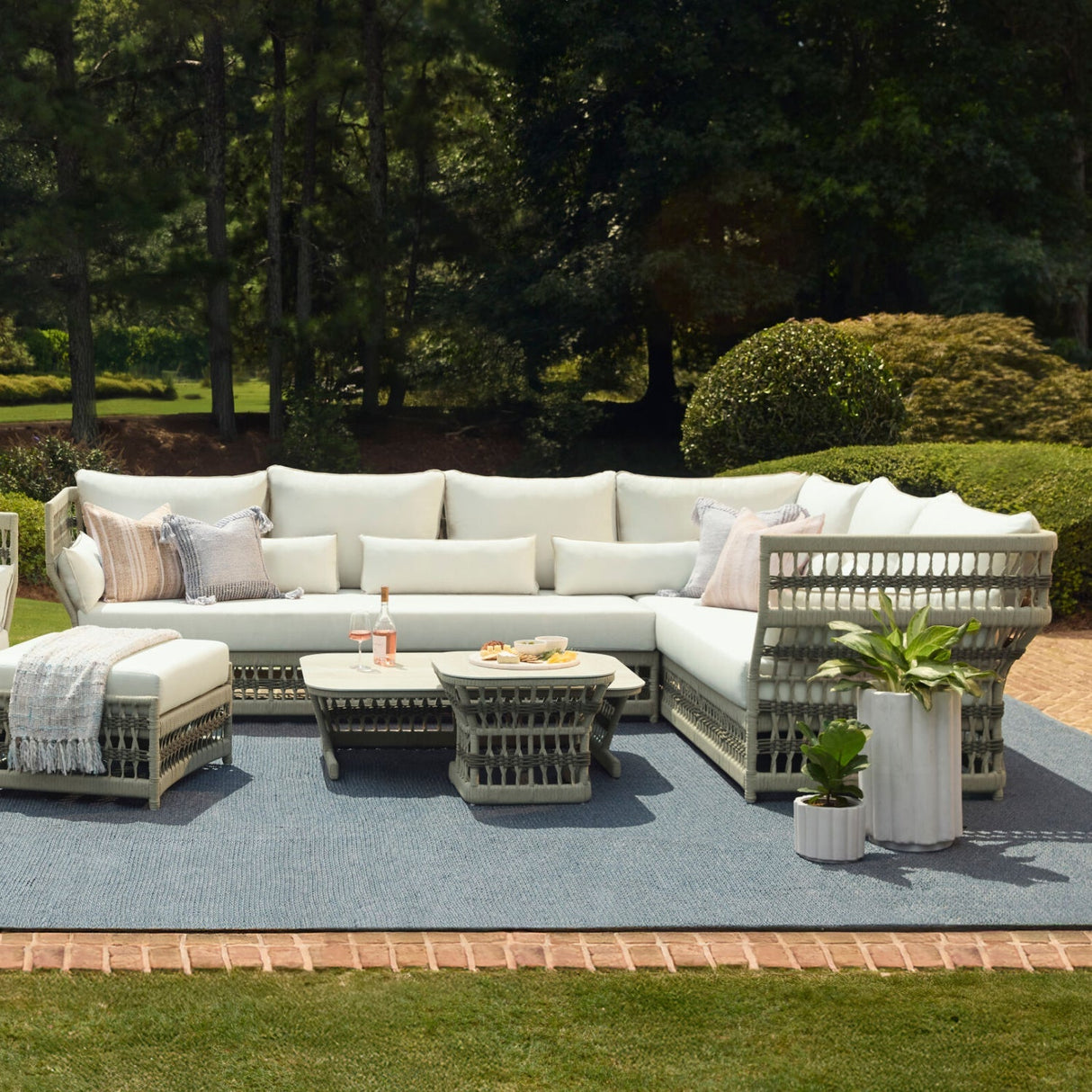 Modern European furniture - Cream Aluminum Outdoor Left-Armed Sofa - www.oroa.com