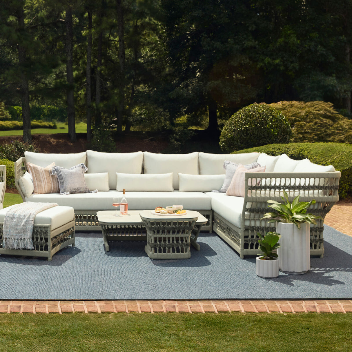Modern European furniture - Cream Aluminum Outdoor Left-Armed Sofa - www.oroa.com | Oroa.com