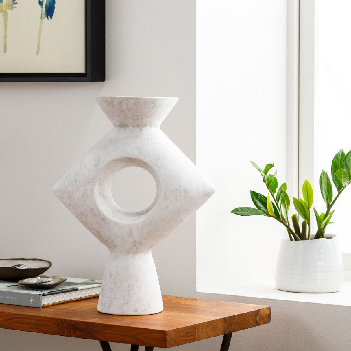 Modern European furniture - Geometrical Ceramic Vase - www.oroa.com