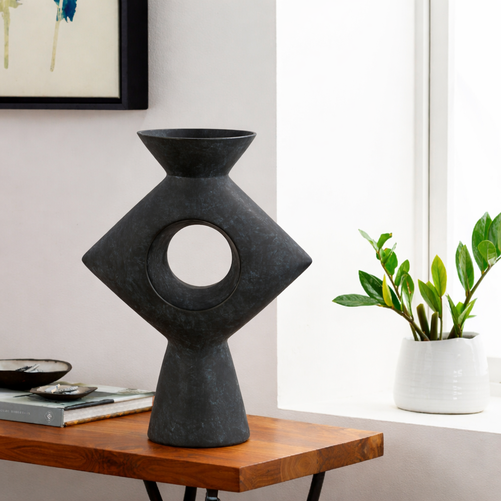 Modern European furniture - Geometrical Ceramic Vase - www.oroa.com