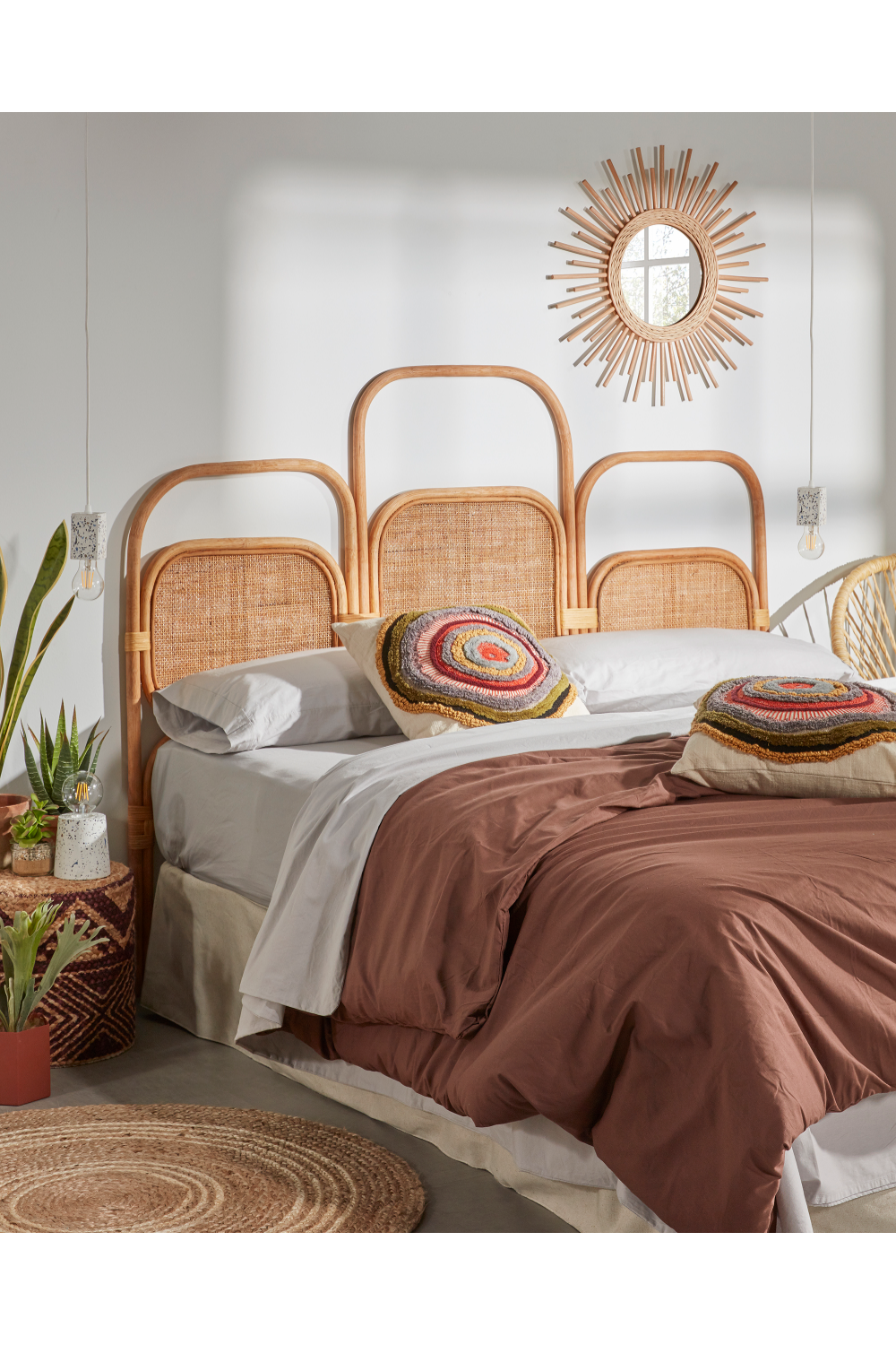 Rattan 3-Panel Queen Headboard 67" | La Forma Krysia | Oroa.com