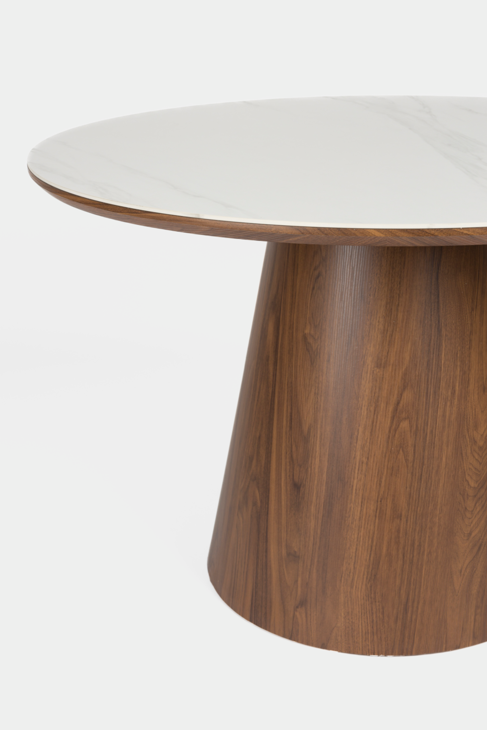 Round Wood Dining Table | DF Almira | OROA.com