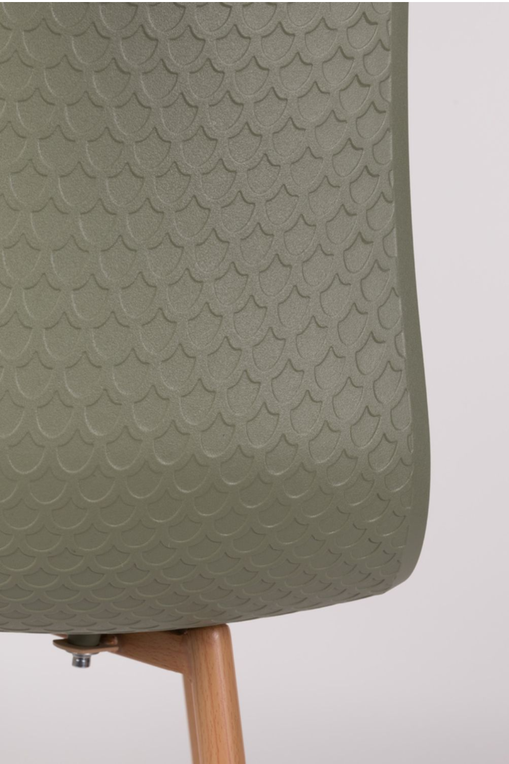 Molded Shell Dining Chairs (2) | DF Leon | Oroa.com