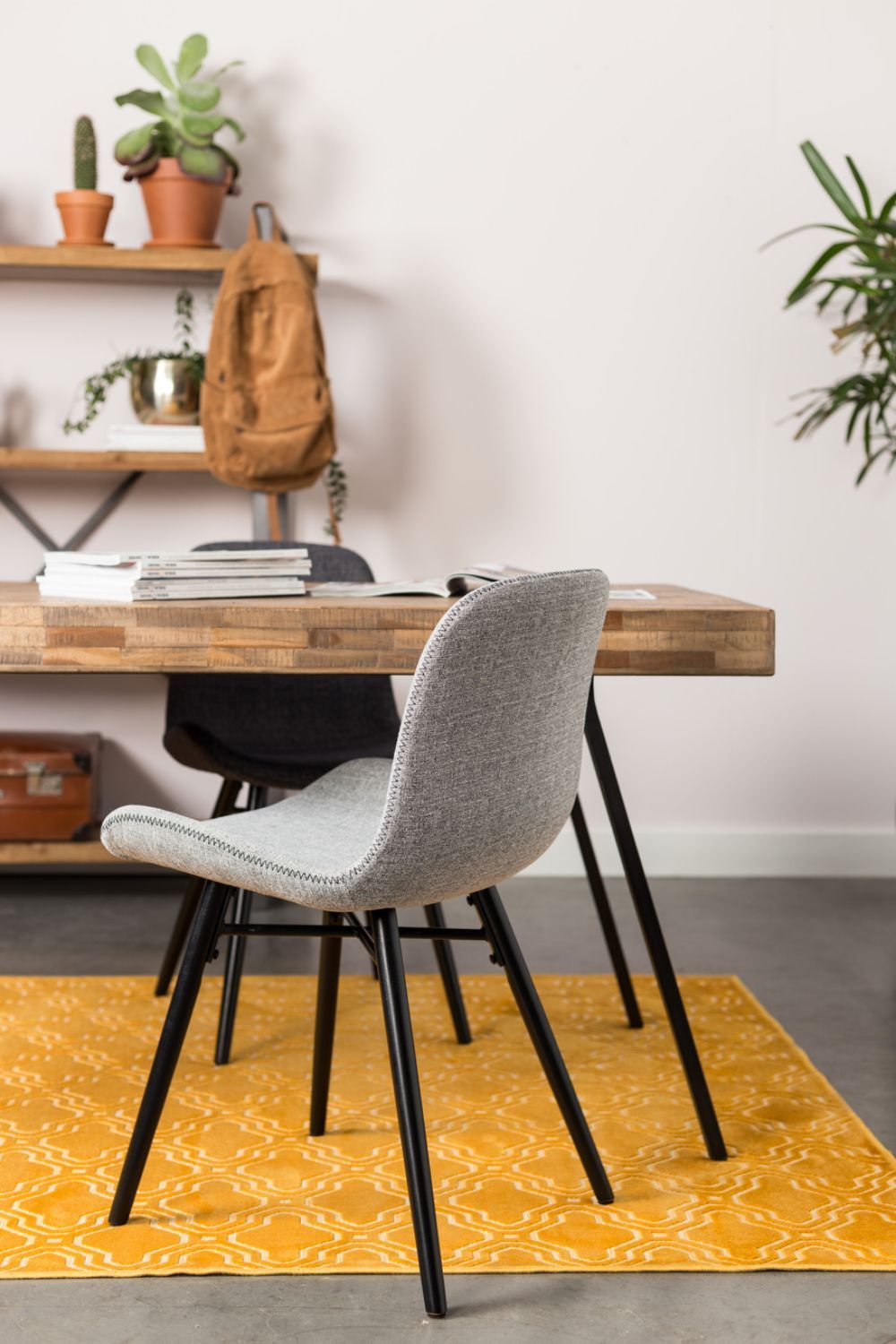 Modern Shell Dining Chairs (2) | DF Lester | OROA.com